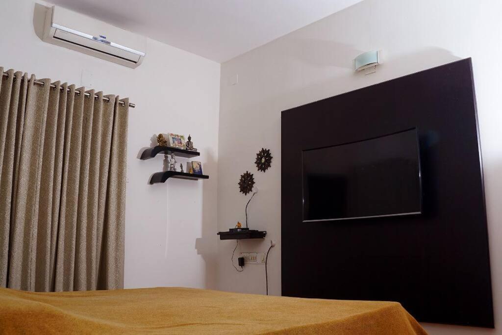 Sowparnika - A Family Home Experience Kochi Bagian luar foto